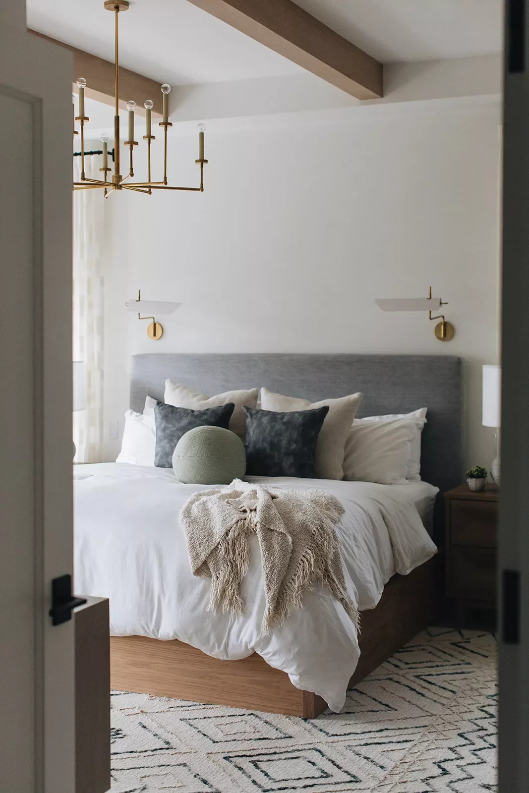Neutral Bedroom Rug