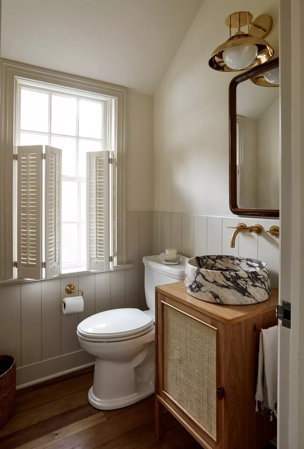 Neutral Shiplap Wainscoting
