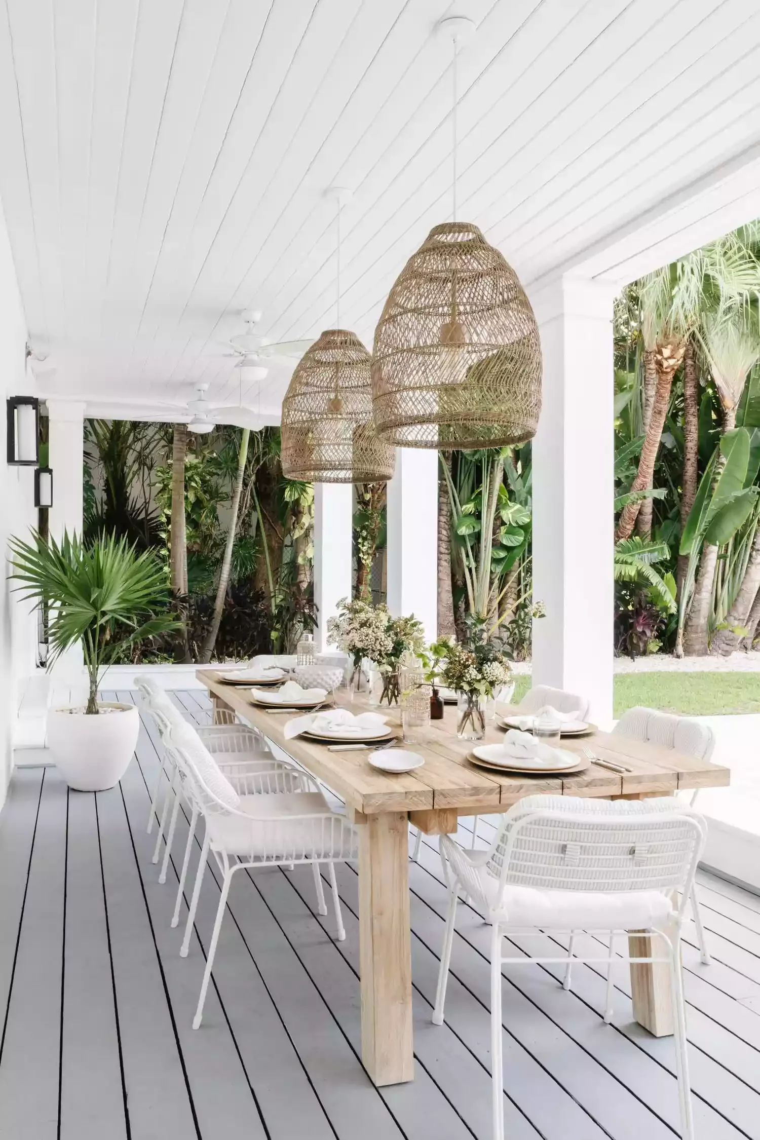 Outdoor Dining Room
