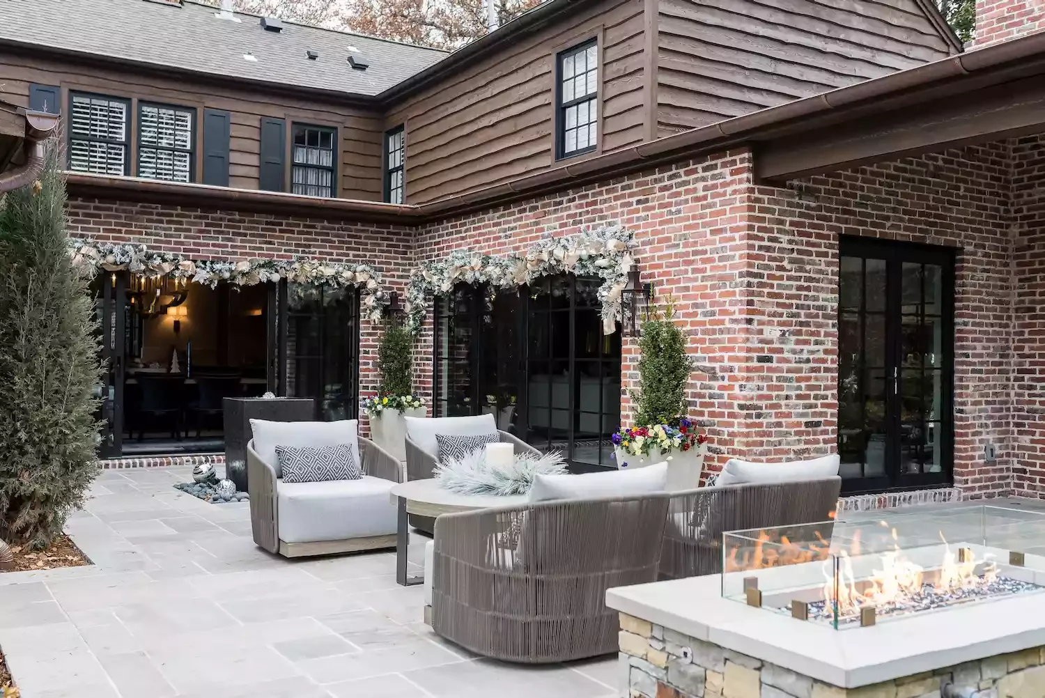 Outdoor Patio Garlands