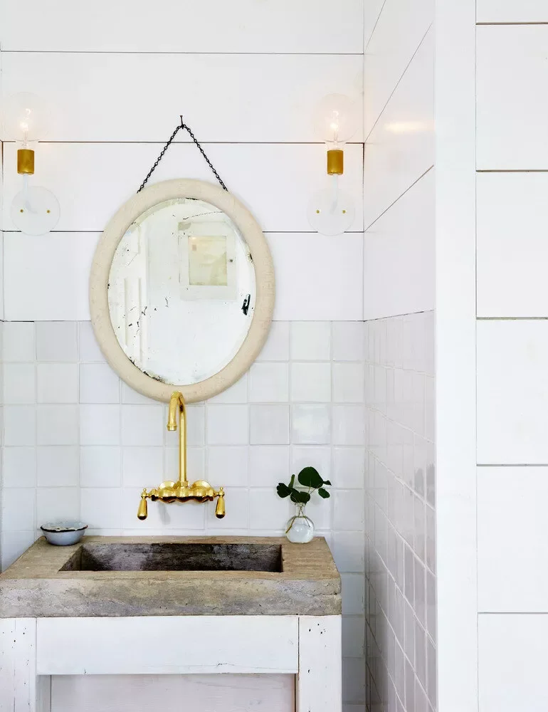 Oval Chain Mirror