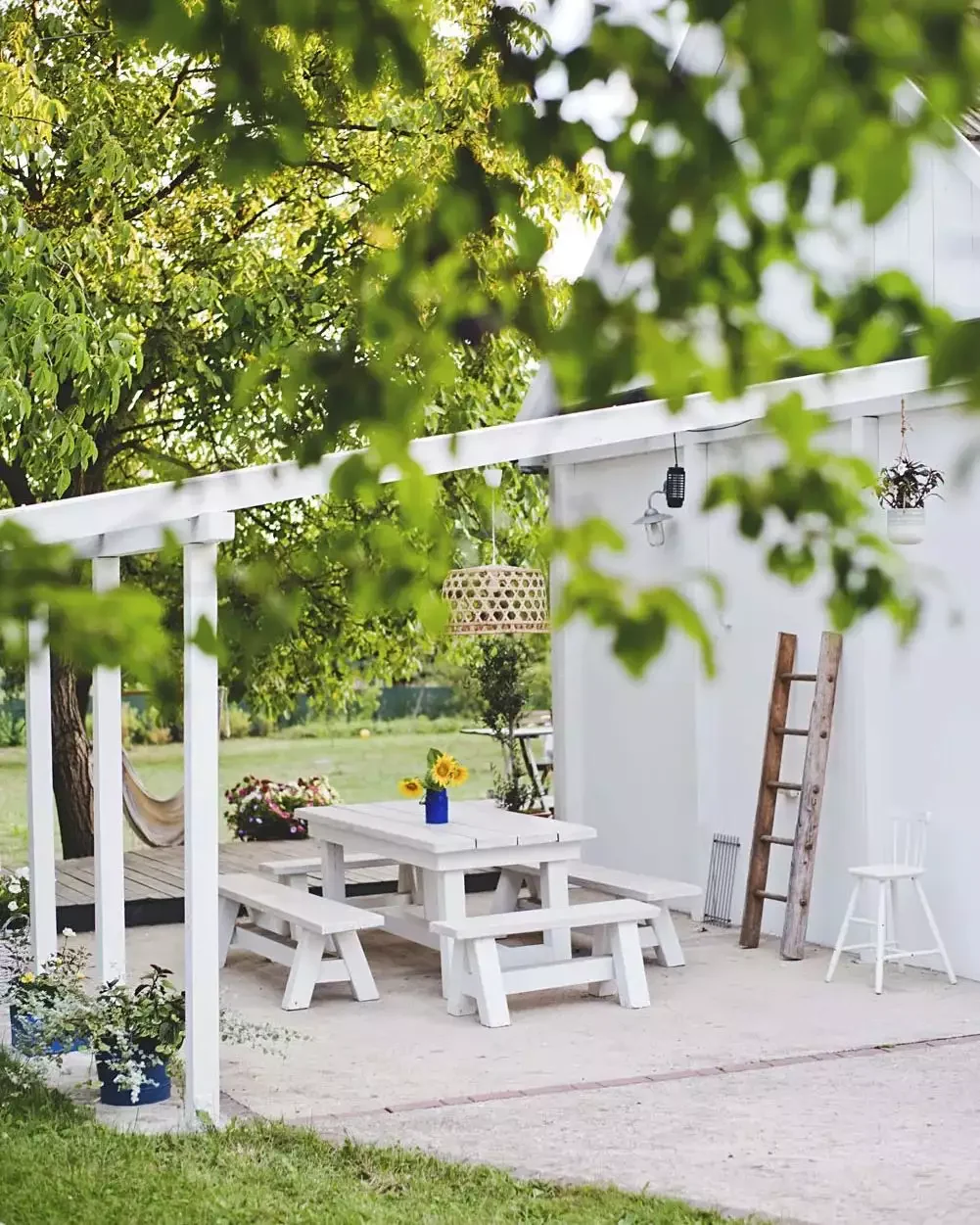 Paint a Picnic Bench