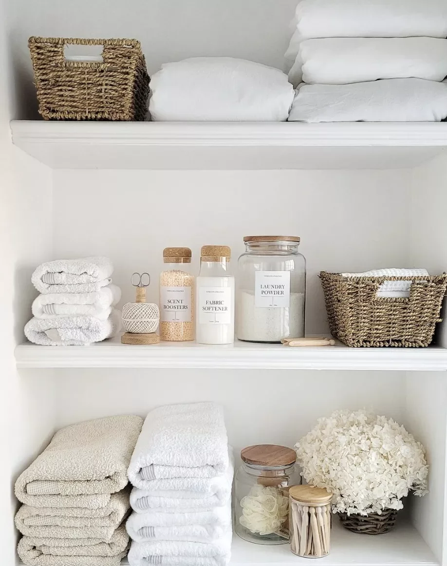 Pick Matching Bins and Baskets