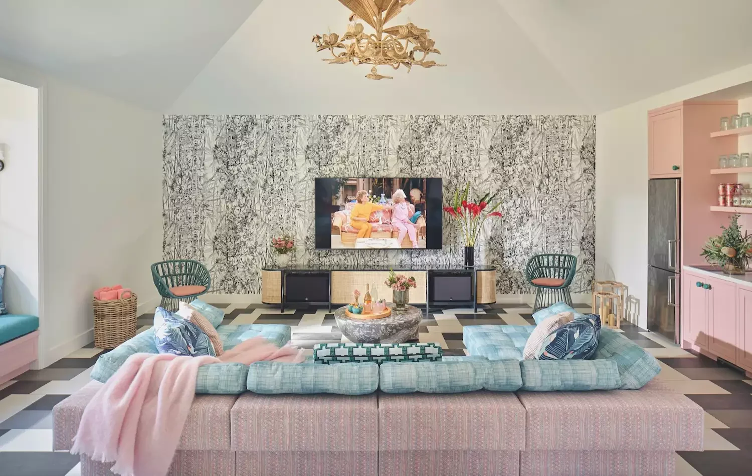 Pink Home Bar