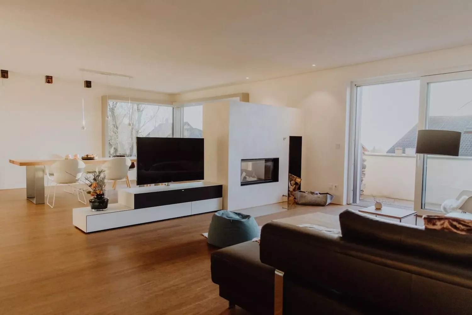 Room Divider TV Stand
