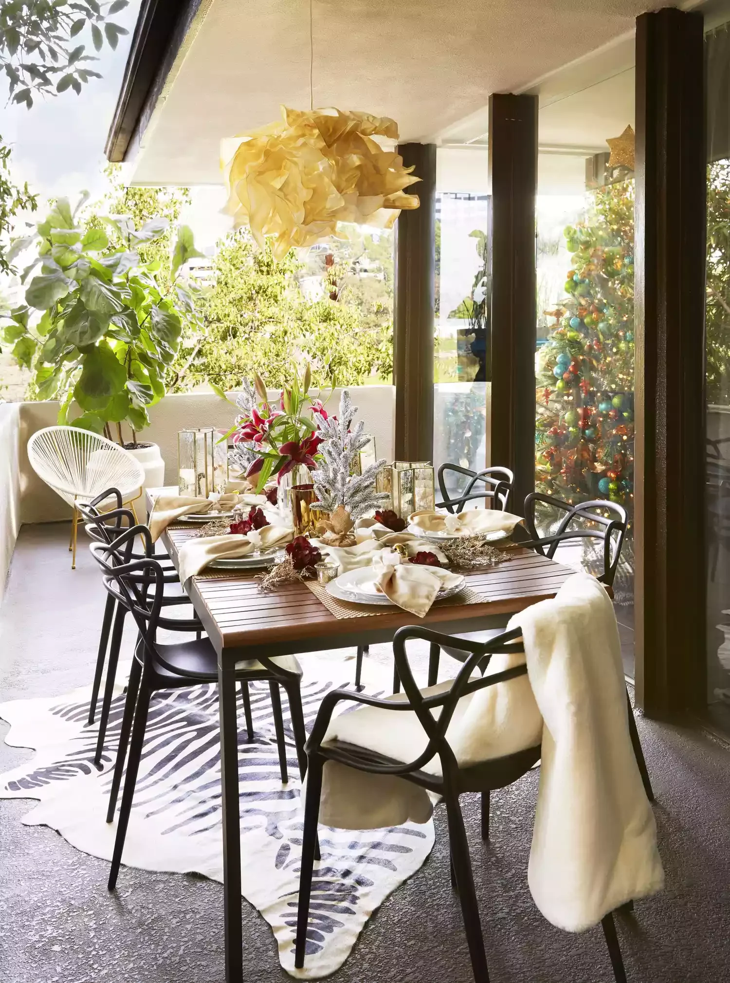 Set a Christmas Patio Table