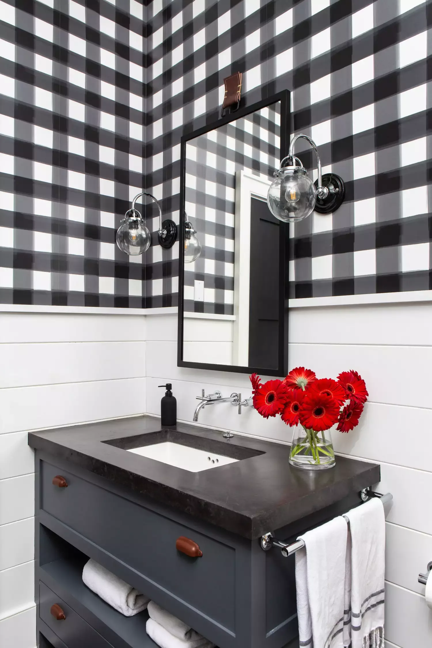 Shiplap With Buffalo Check