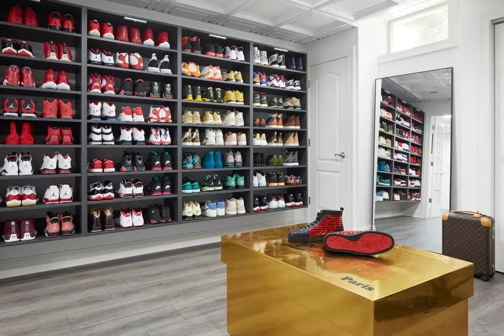 Shoe Closet