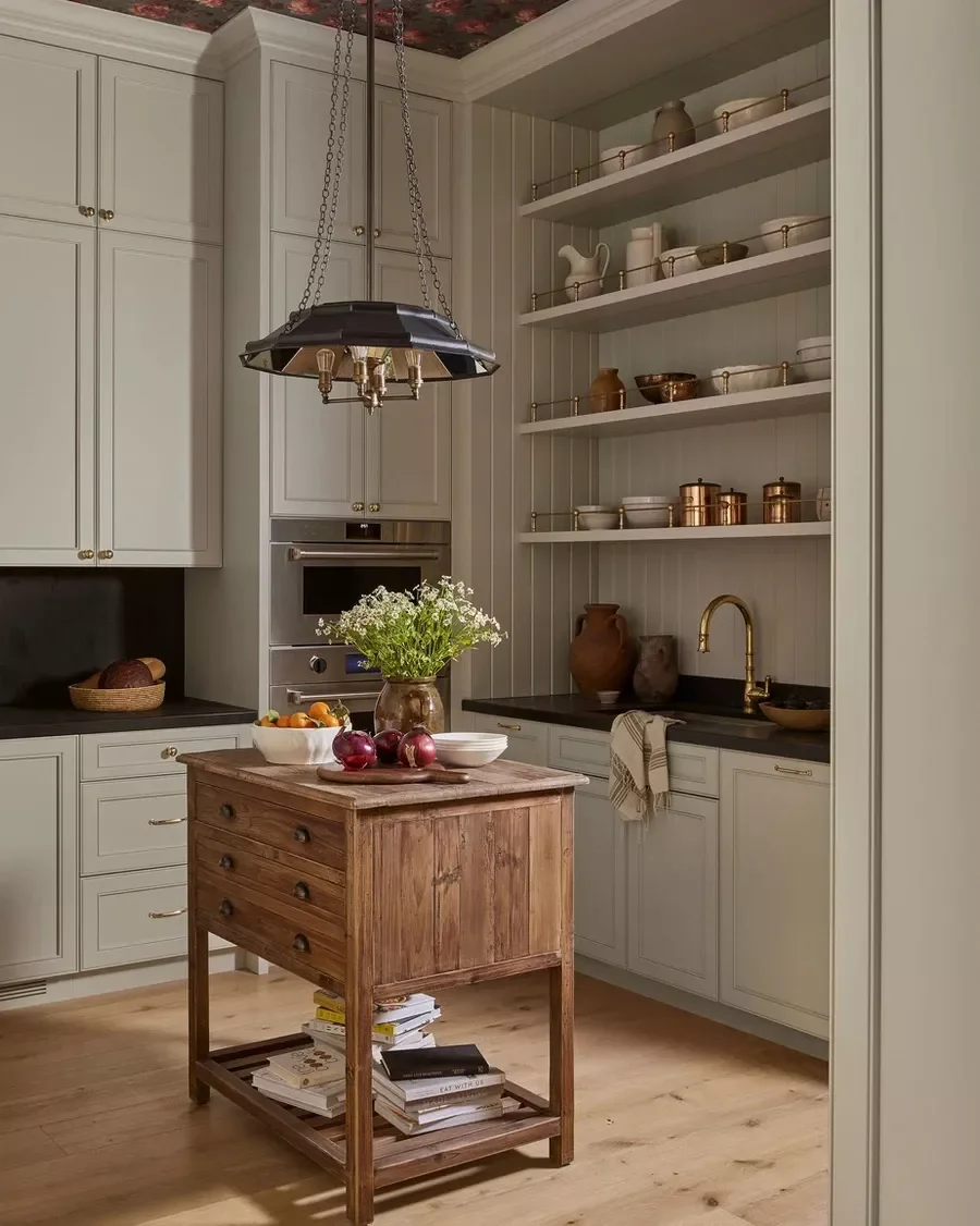 Small Kitchen Pantry Island