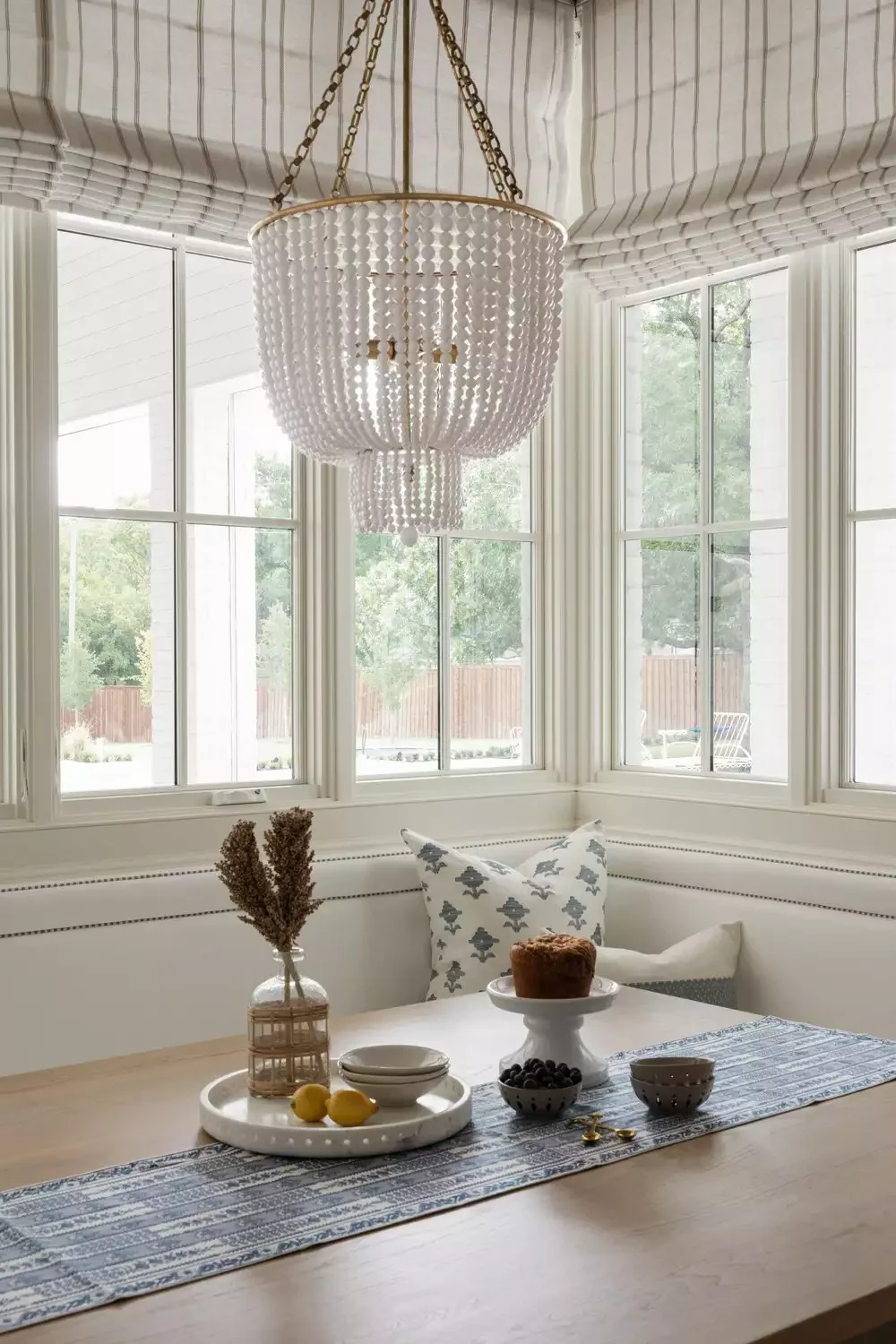 Small Sunroom Breakfast Nook