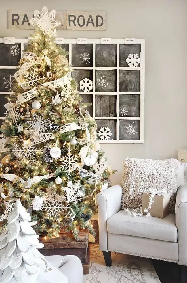 Snowflake Christmas Tree