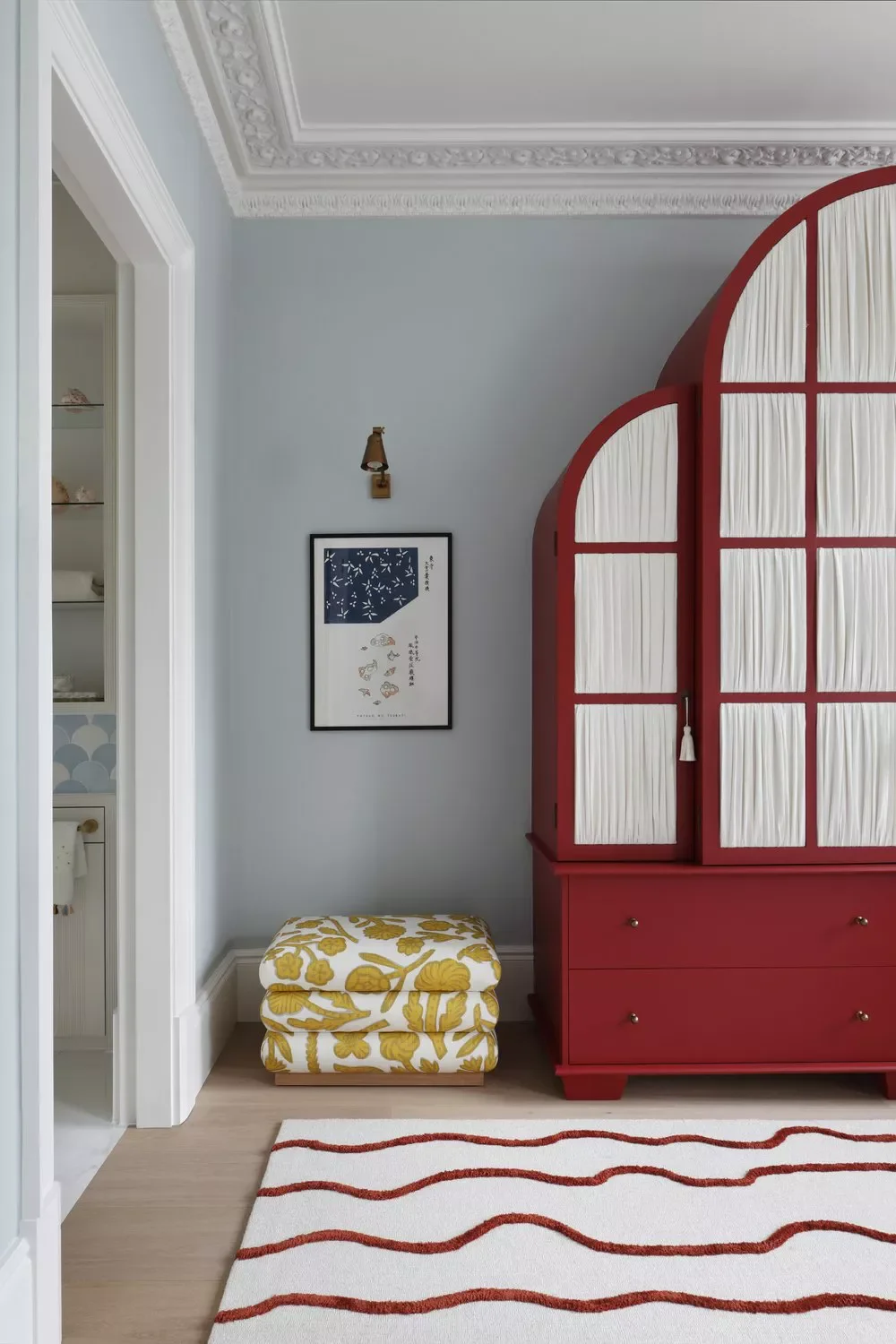 Style a Classic Pouf