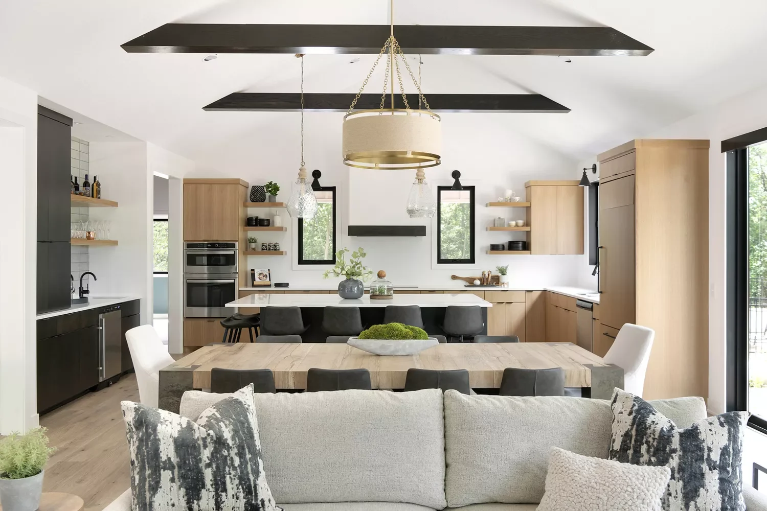 Transition With a Dining Table