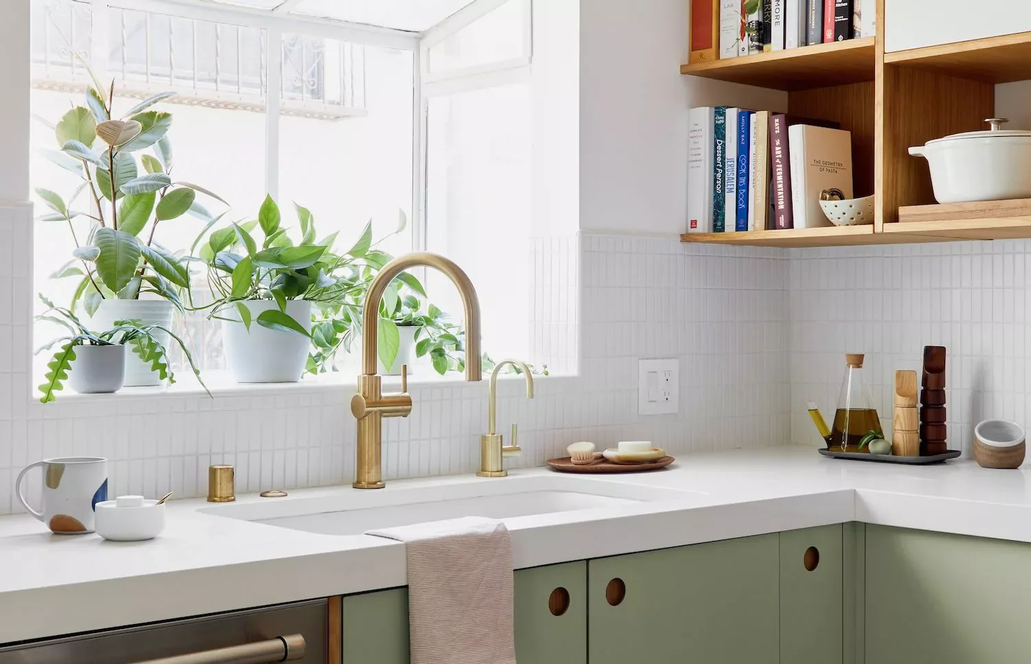 Try Doorless Cabinets