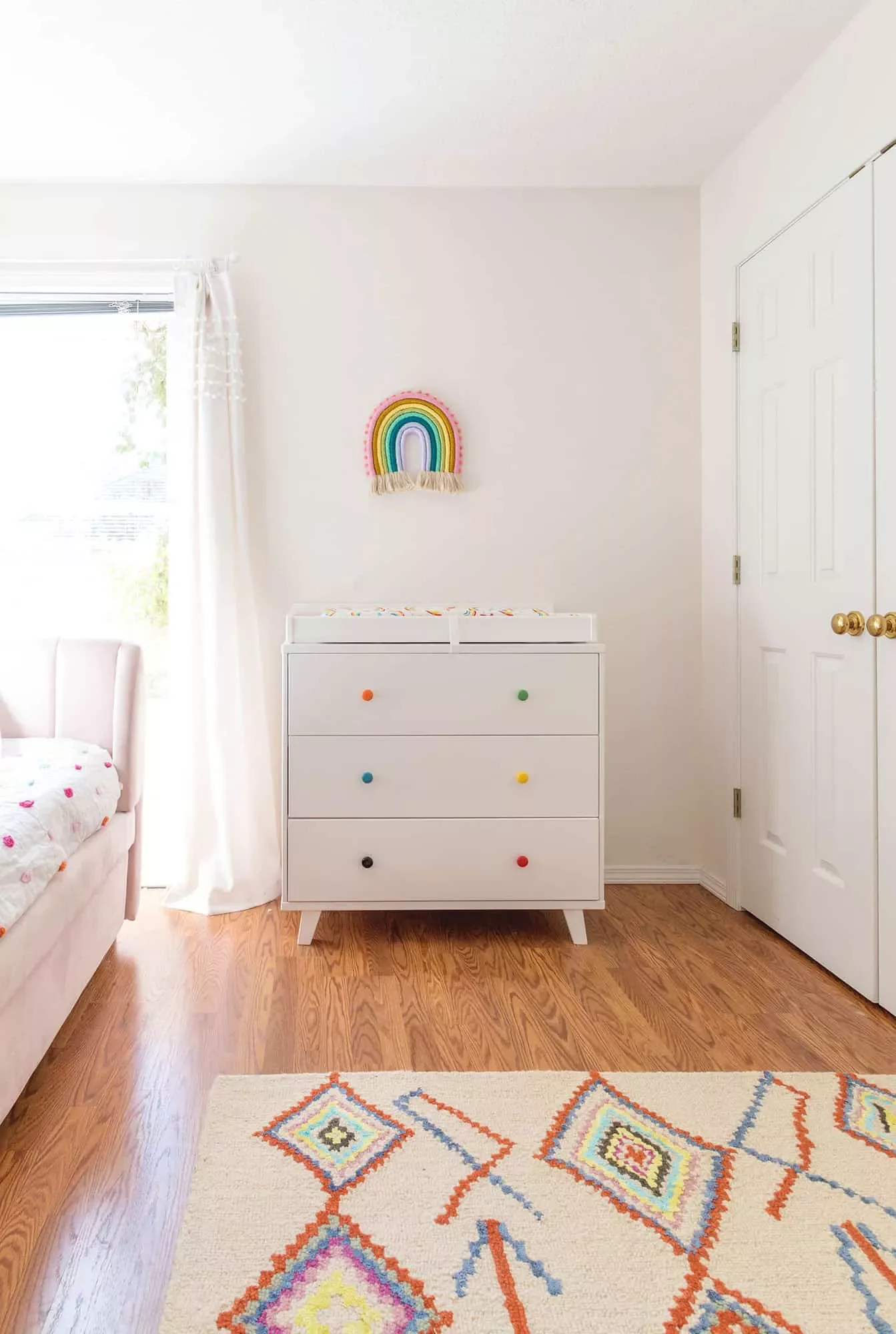Try a Rainbow Theme