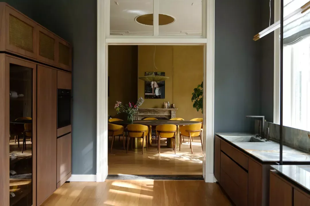 Try a Smoky Green Shade