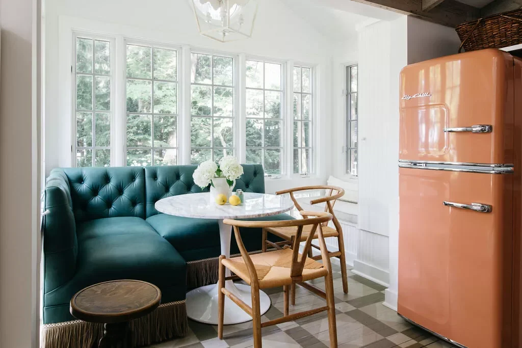Use Vintage Furniture